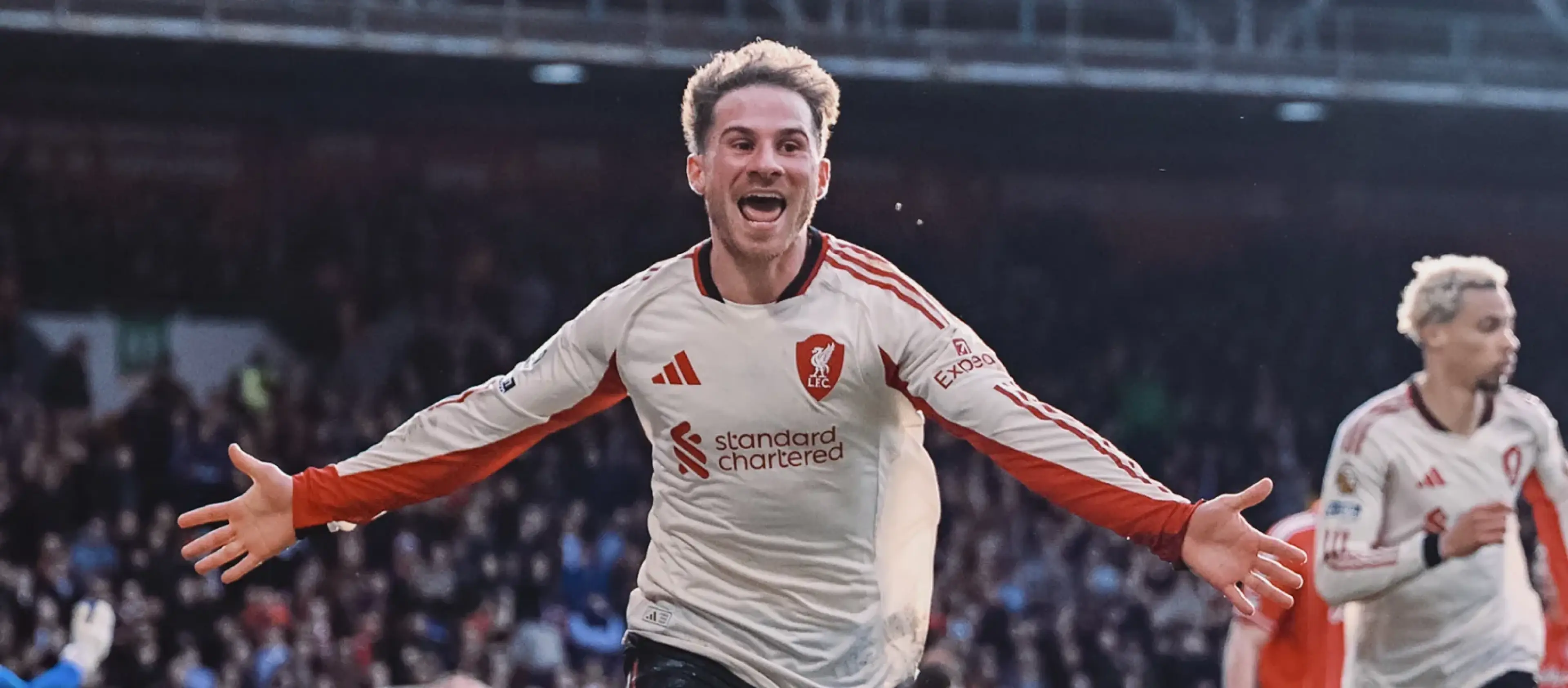 Alexis Mac Allister celebrando el gol tardío ante Nottm Forest